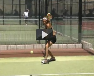 Cómo golpear la pelota en el padel