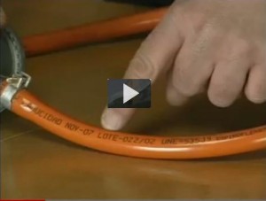 Cómo cambiar la goma de una botella de butano