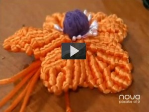 Cómo hacer una flor de macramé