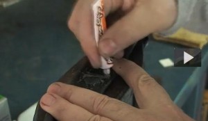 Cómo arreglar un pinchazo en una rueda de bicicleta