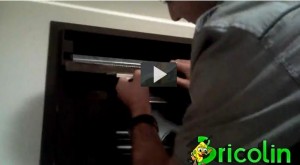 Cómo arreglar una persiana descolgada