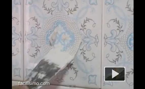 Cómo tapar agujeros en azulejos