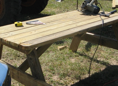 como hacer una mesa para el jardín