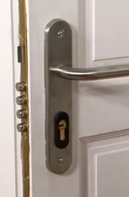instalar cerradura de seguridad