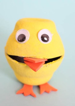 pollito de cartón pascua