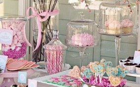 Decoración Baby Shower para niña en la mesa