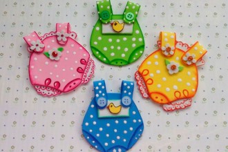 Manualidades para bebés broches de goma eva