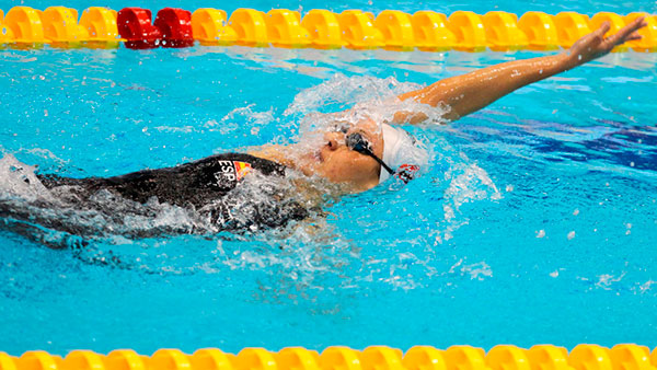 Resultado de imagen de espalda natacion