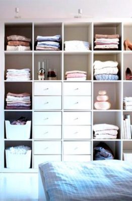 Ideas para organizar un vestidor abierto