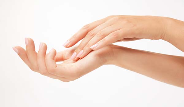 Despintar las uñas sin acetona | Muy sencillo
