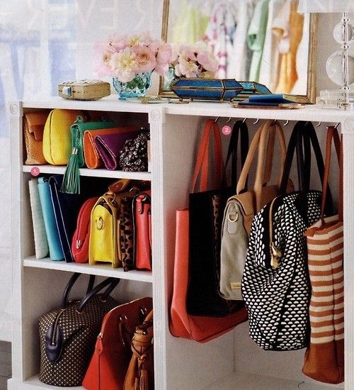 Ideas para organizar bolsos en casa
