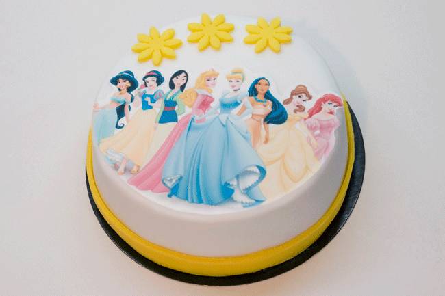 Pastel infantil de princesas Disney