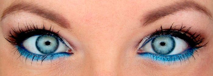 Cómo pintar los ojos en tonos azules