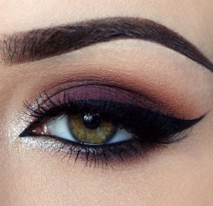 Sombras de maquillaje para ojos verdes