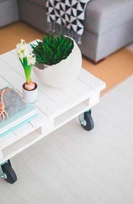 Fantásticas formas para decorar el jardin con palets de madera