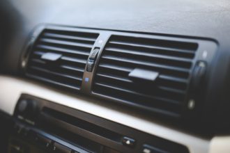 Cargar aire acondicionado del coche