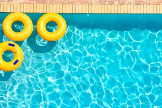 Consejos para colocar una cubierta en la piscina