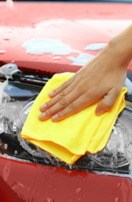 Cómo pulir los faros del coche