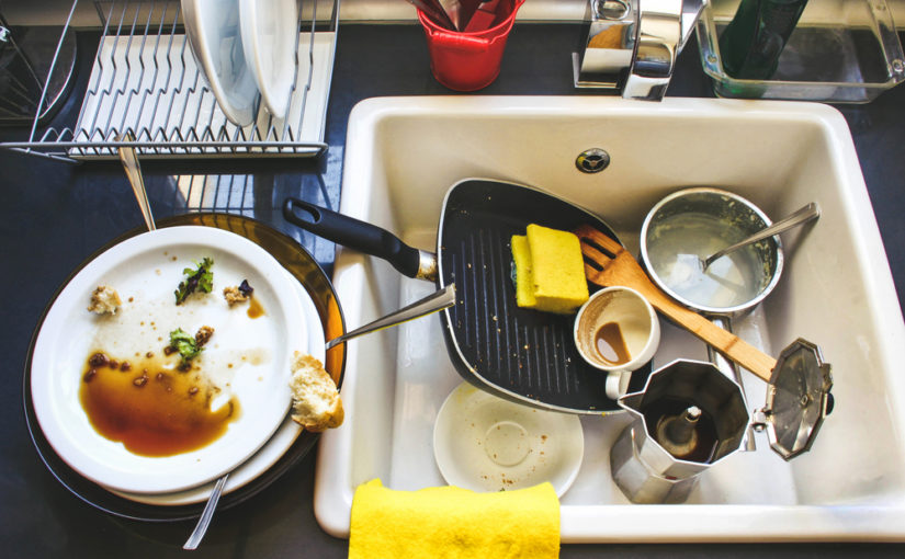 Cómo limpiar el fregadero de la cocina