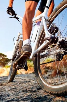 Tensar los frenos de la bicicleta