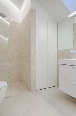 Las ideas más sencillas para decorar un baño pequeño